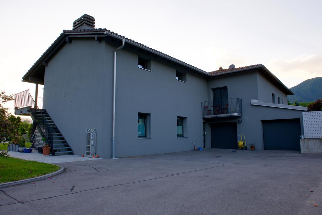 B&B Aura Rossa Quartino Exterior photo